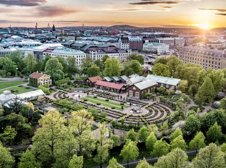 Vy över Trädgårdsföreningen i centrala Göteborg