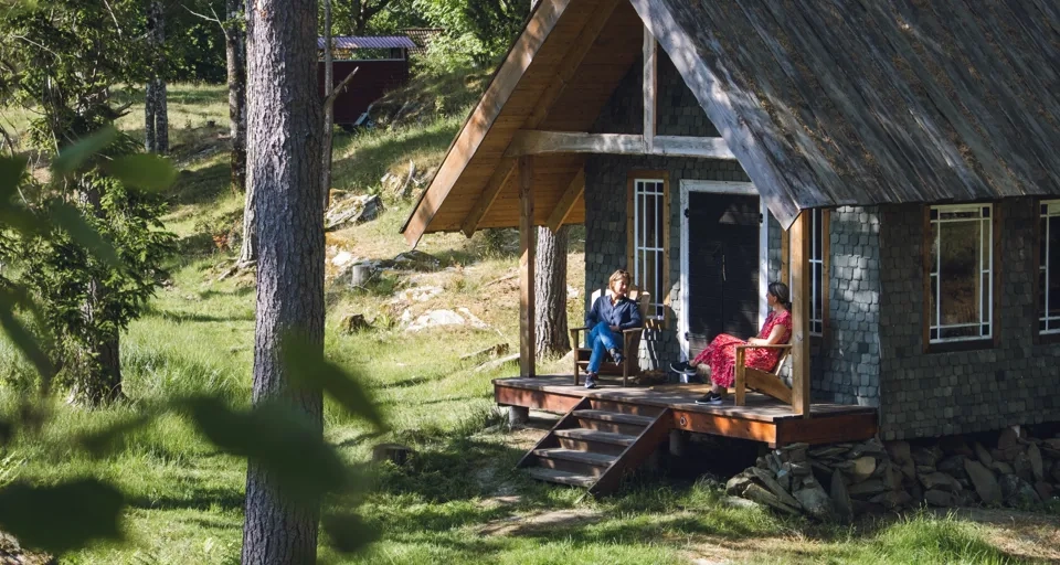 Naturanära boende i skogen.