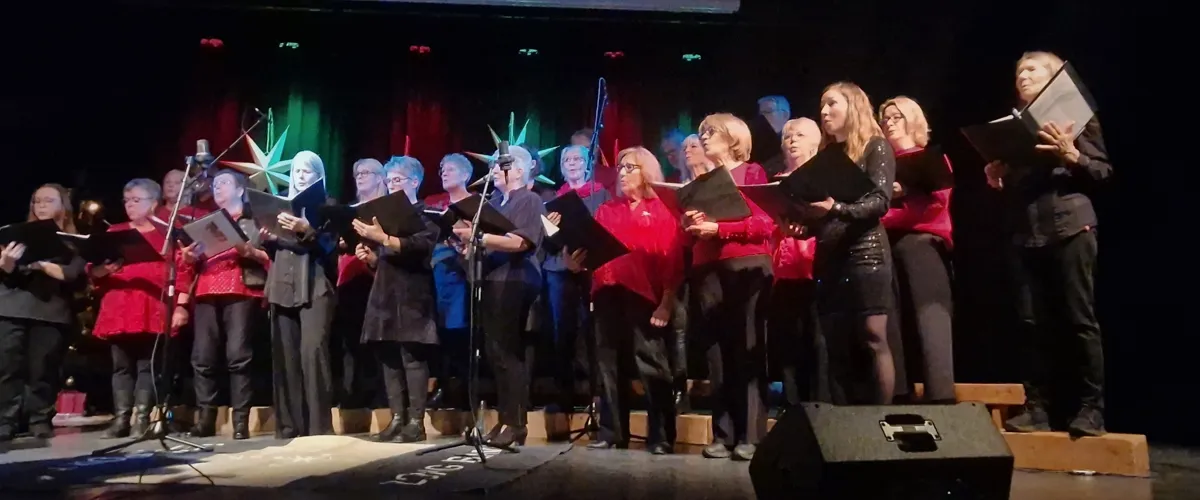 Julkonsert med Chorus - Nu tändas tusen juleljus