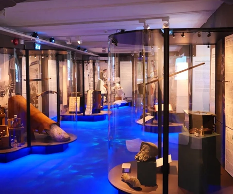 vattenspeglingar utställning.