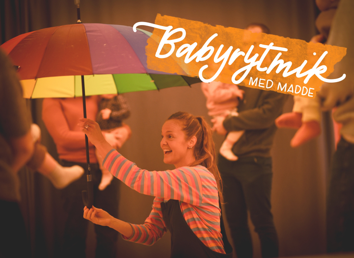 Babyrytmik med Madde på Ulricehamns stadsbibliotek