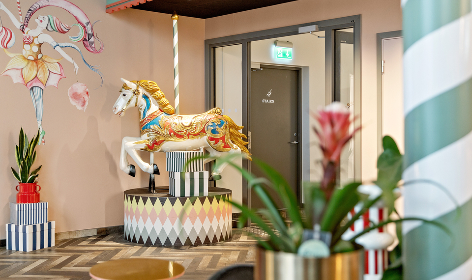 Tivoliinspirerad interiör på Best Western Plus Åby Hotel