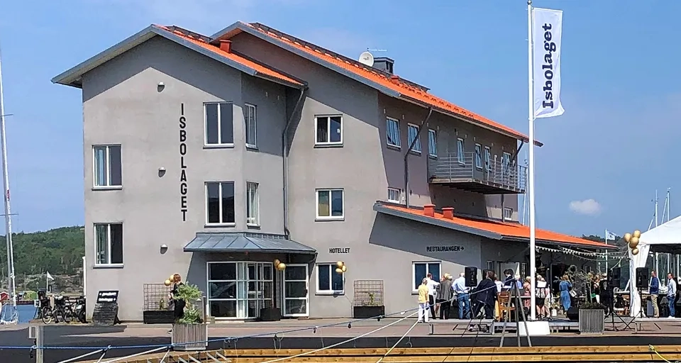 Entrén till Isbolaget på Donsö.