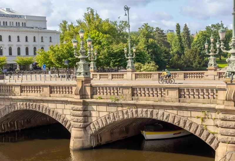 Cyklister på cykelled.
