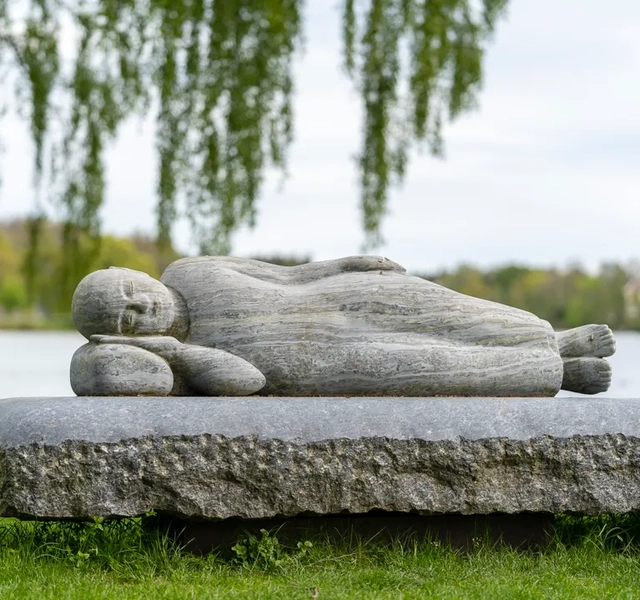 Skulpturen På väg i Trollhättan