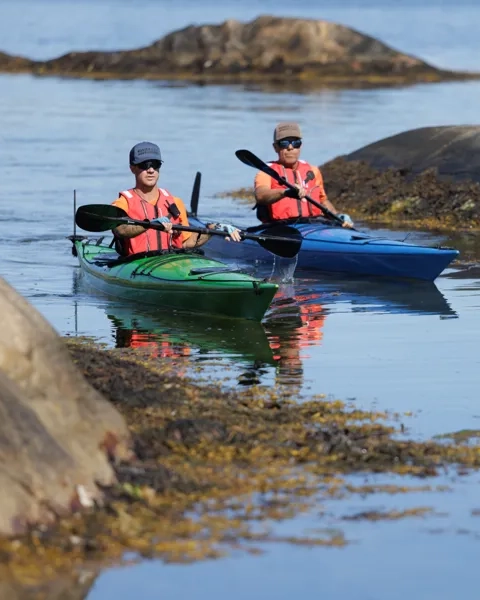 Kajak tillsammans med Koster Adventure