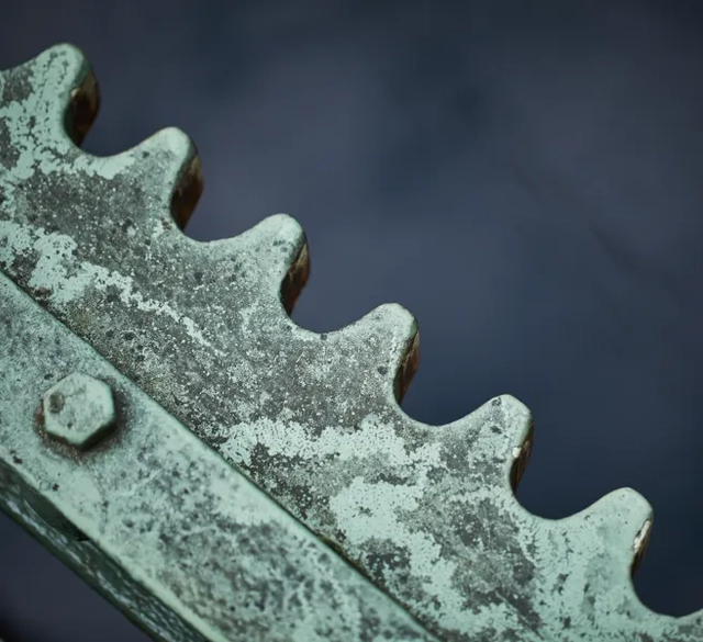 Närbild på kugge i Dalslandskanal.