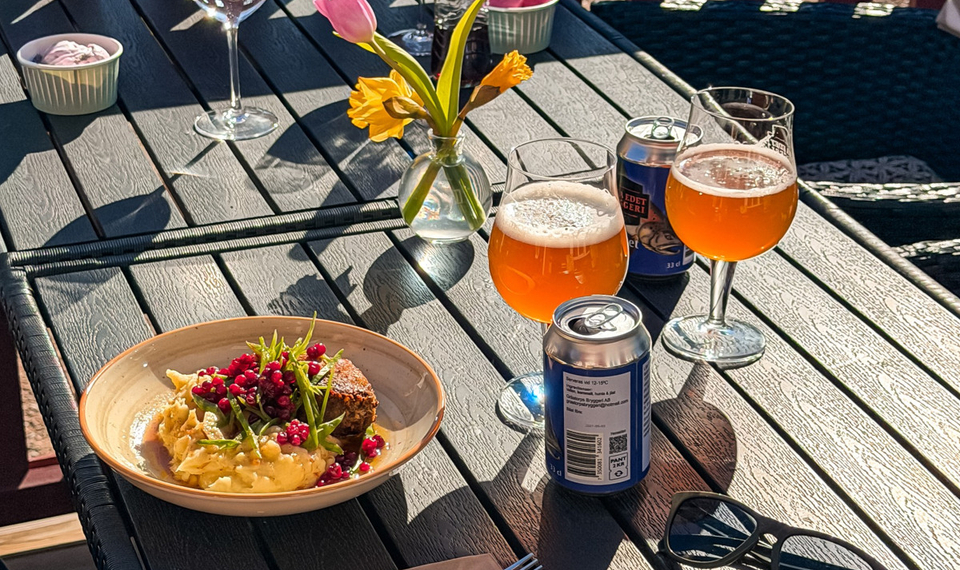 Uppdukat på Uppegårdens vilts uteservering