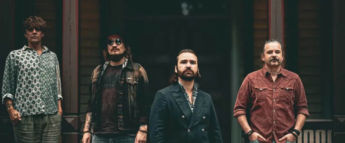 Livemusik med Lukas Bjurström och band