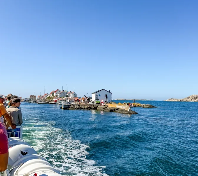 färja till åstol på tjörn