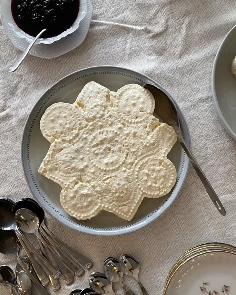 Äggost, Bohusläns landskapsrätt - Hållsunga skafferi och gårdsbutik