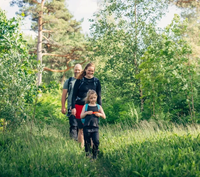 Människor i boendemiljö.