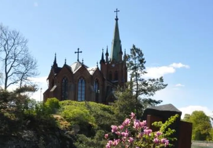 Pilgrim - Invigning av Trollhättans kyrka 