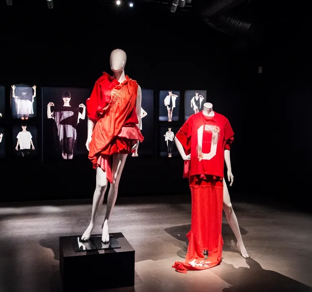 utställning på textilmuseet