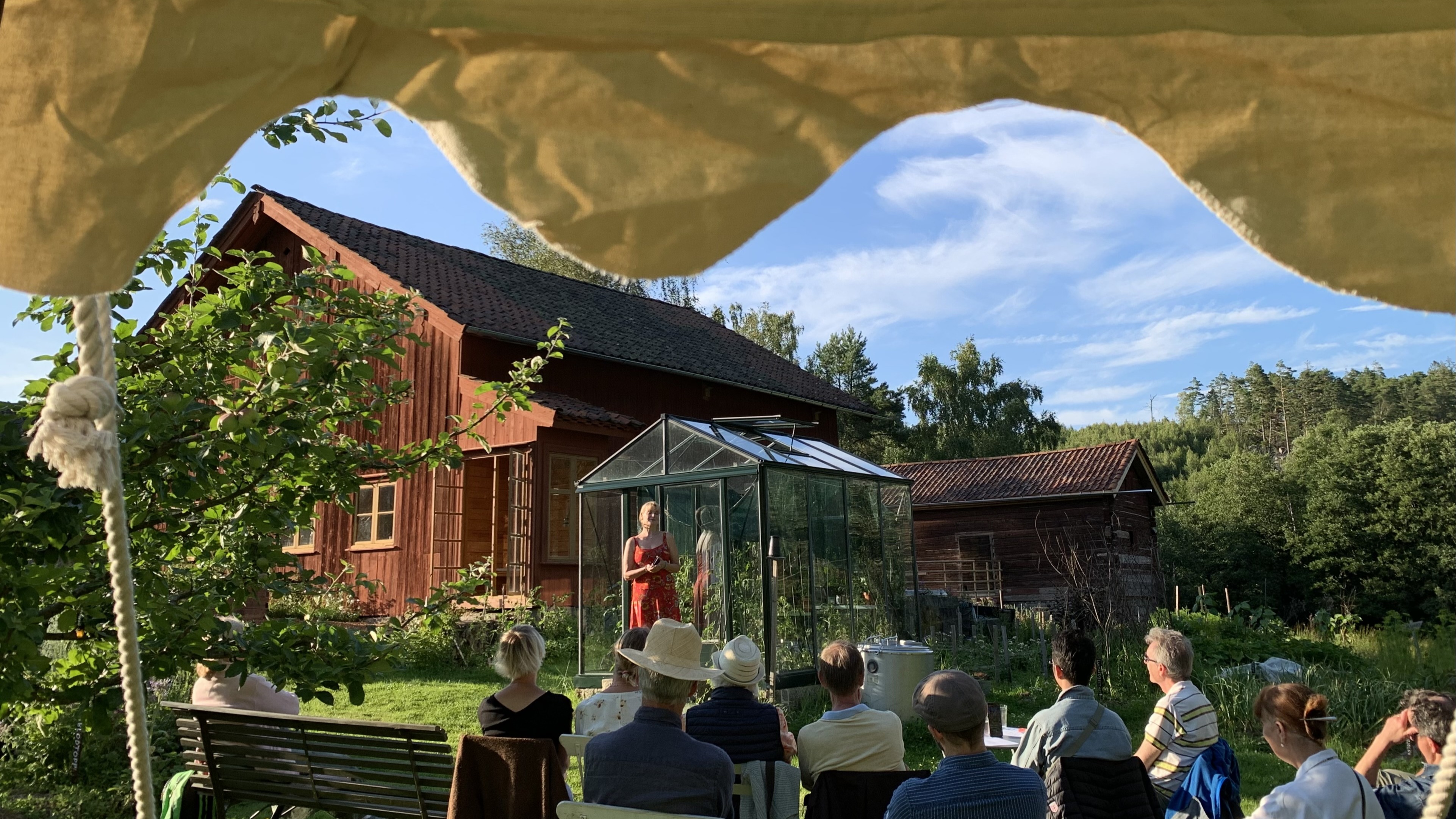 Pop-up Opera på Fjälla Trädgård