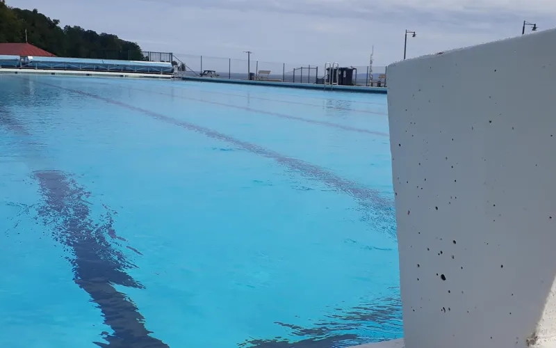 Guldkroksbadet - vy från bassängkanten