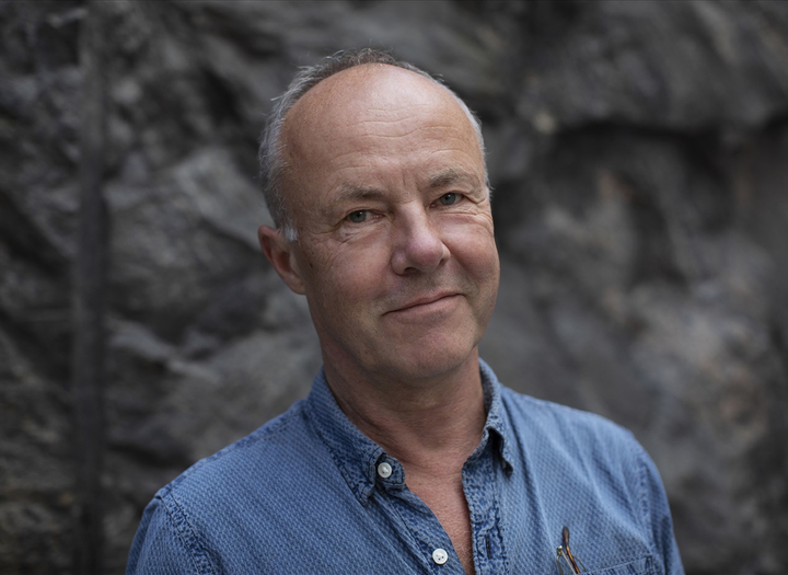Biografin om Bruno Liljefors med författaren Fredrik Sjöberg