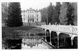 GRATIS GUIDAD VANDRING: KARIN BOYE I ALINGSÅS