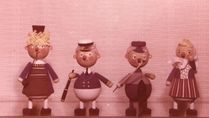 Träkroken - Guldkrokens tidiga verk.