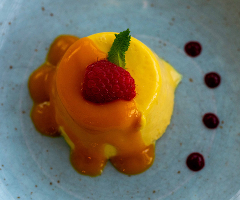 Efterrätt på tallrik.