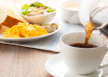 frukost kaffe hotell