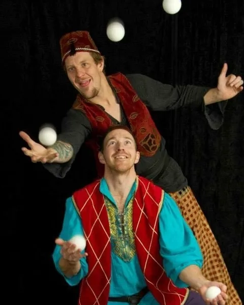 Knaster och knas