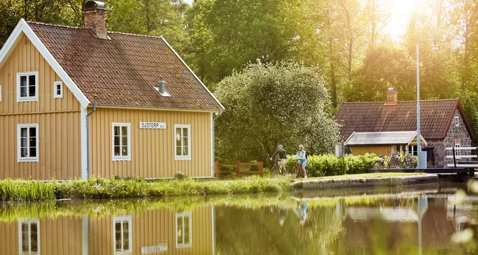 Vänner cyklar Vänerleden