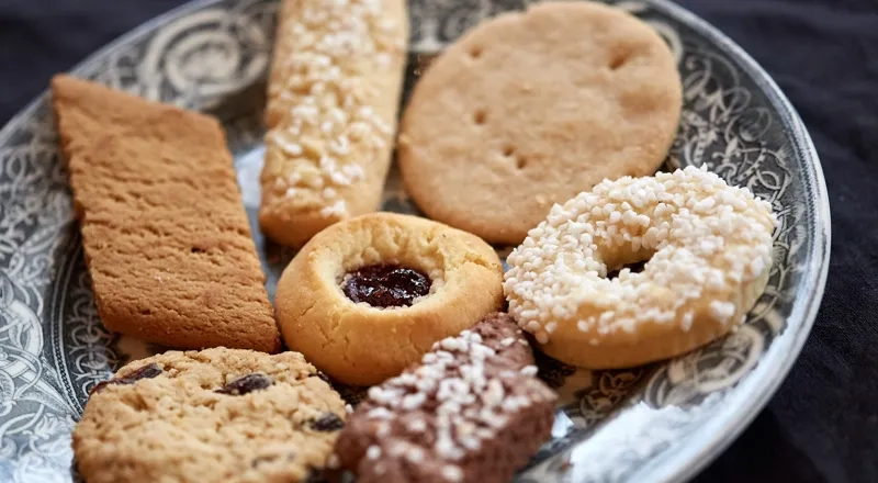 A plate of cookies
