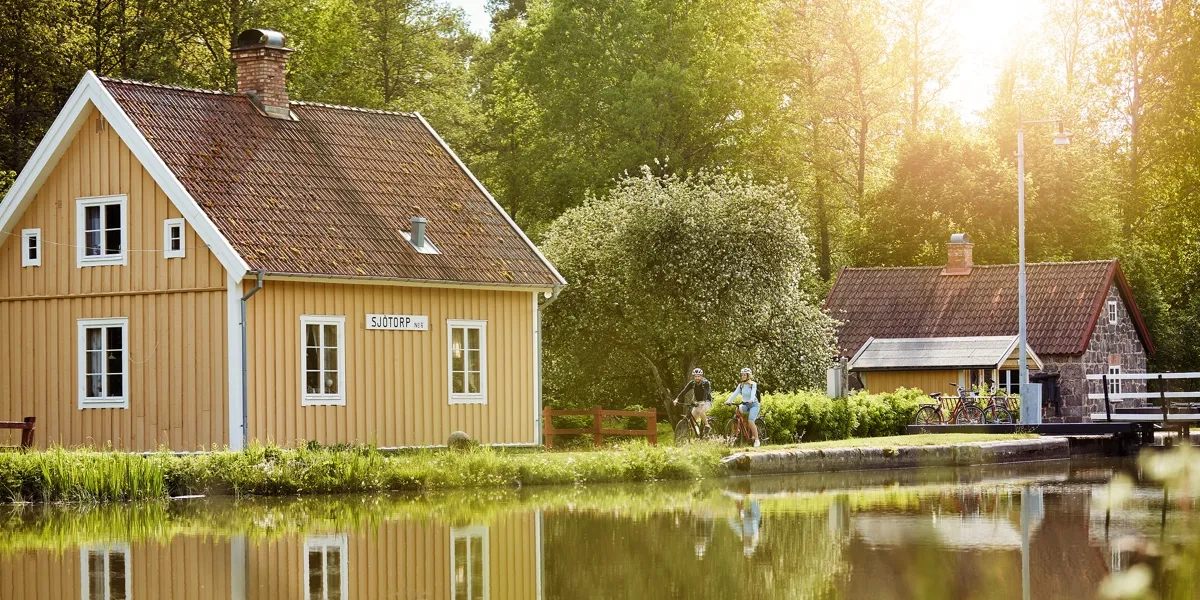 Vänner cyklar Vänerleden