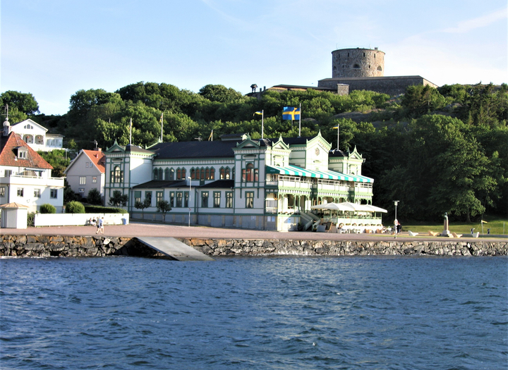 Guidad stadspromenad i Marstrand