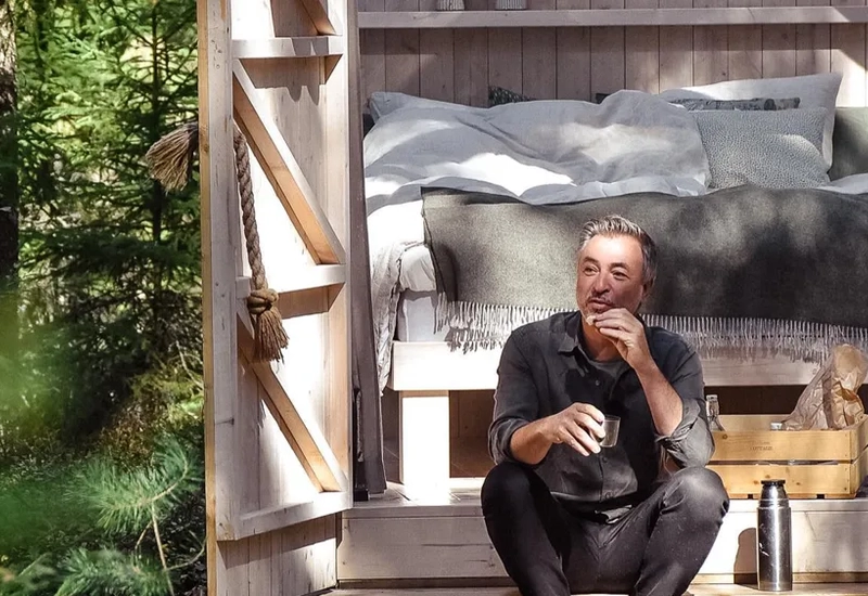 Tareq Taylor hos Erikson Cottage.