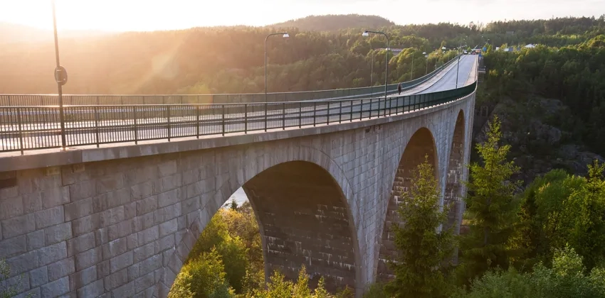 Gamla Svinesundsbron, gränsövergång mellan Sverige och Norge.