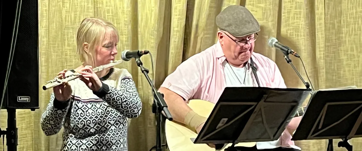 Musikafton i Valla Tingshus