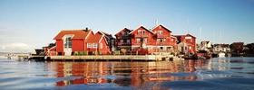 Vy över Hotell Käringön från havet