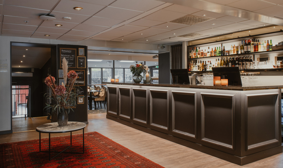 Receptionsbaren på Home Hotel Kung Oscar
