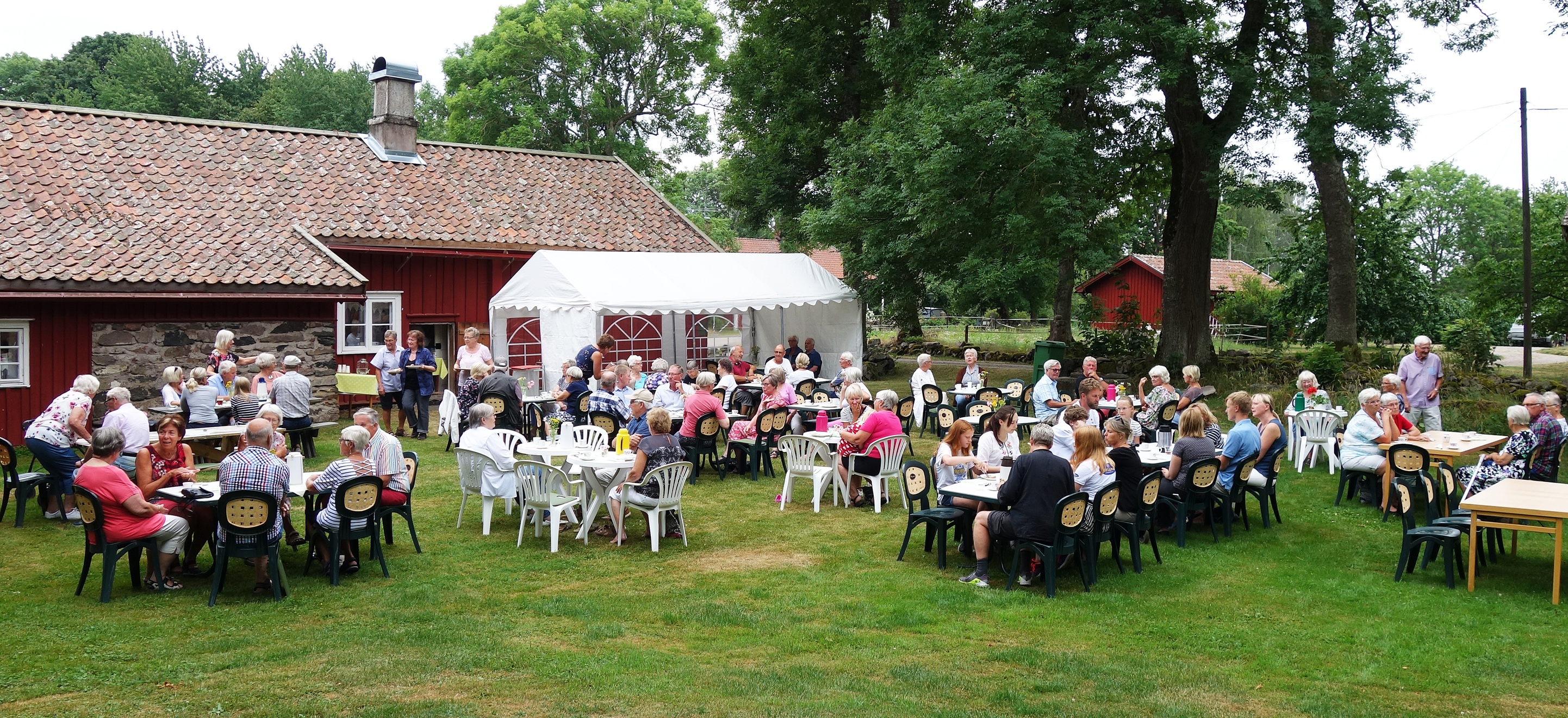 Våffelcafé på Persgården
