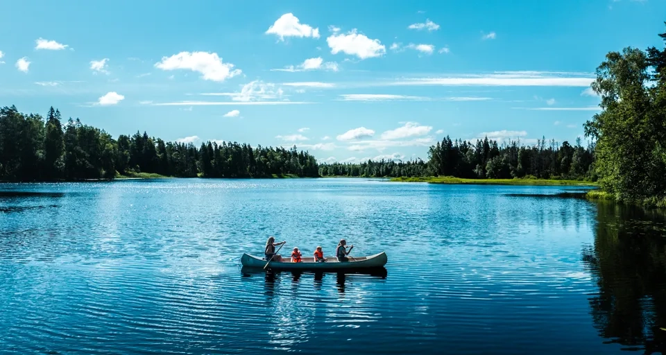 Miljöer på platåbergen Halle- och Hunneberg.