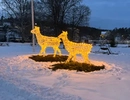 Två renar gjorda av julljus