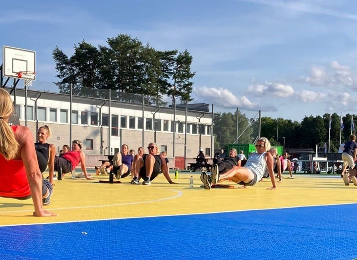 Gratisträning med Friskis på Summer Move