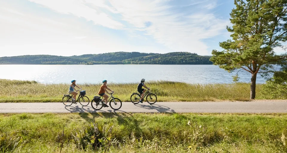 Vänner som cyklar Ätradalsleden