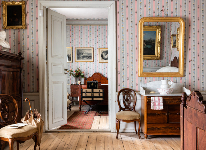 De rosa gästrummen på Nääs Slott 