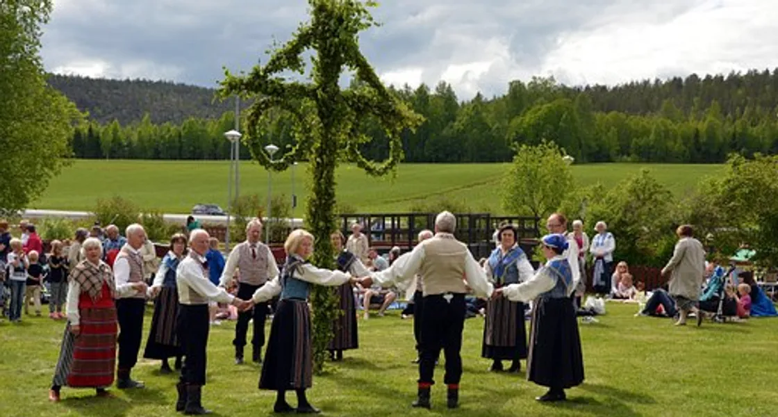 Midsommar Saltkällan
