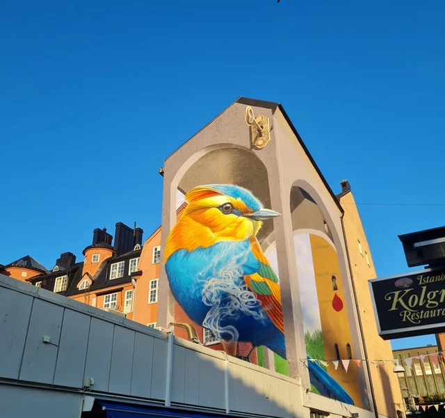 väggmålning på fågel - artscape vänersborg