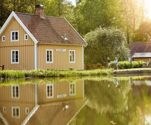 Vänner cyklar Vänerleden