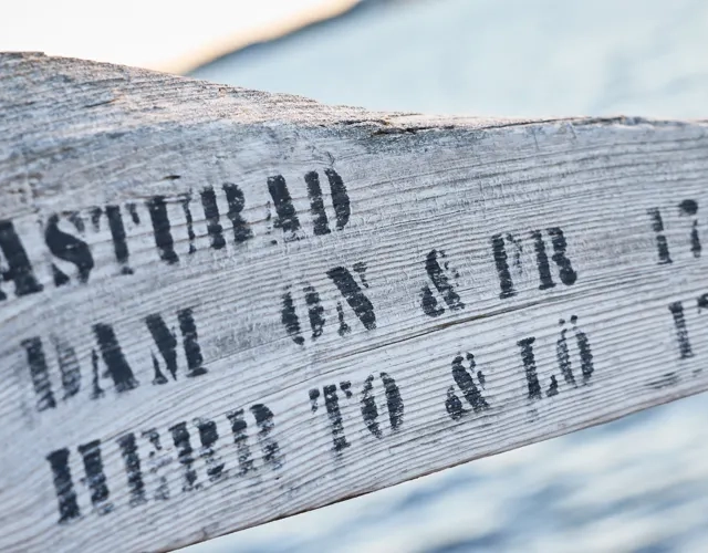 Bastubadskylt Knippla