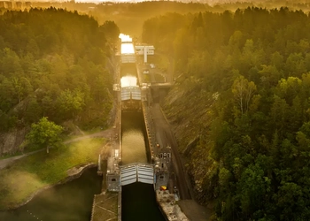 Vy över slusstrappan i Trollhättan