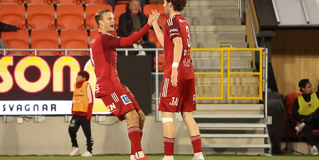 Skövde AIK:s Alfons Nygaard och Samuel Johnson