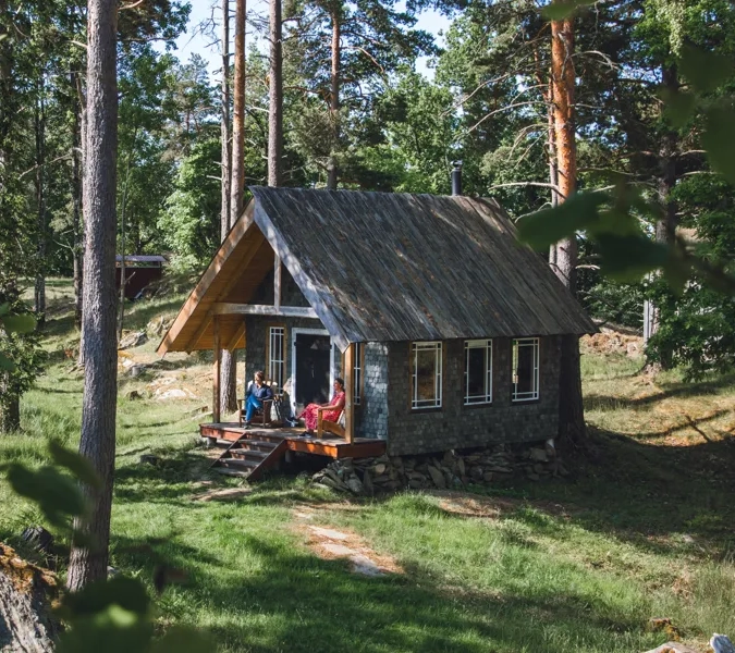 Naturanära boende i skogen.