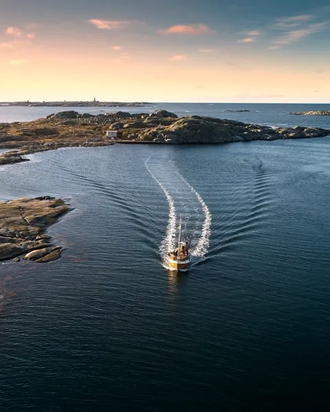 Båt i skärgården.