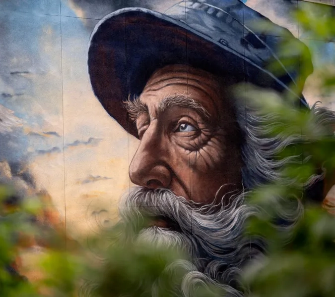 Väggmålning på gammal man - Artscape Vänersborg